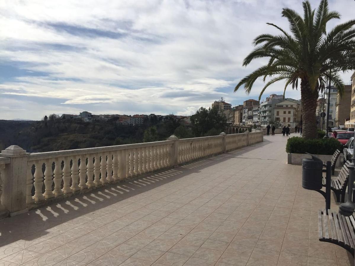 Appartamento In Centro Storico Ortona Bagian luar foto